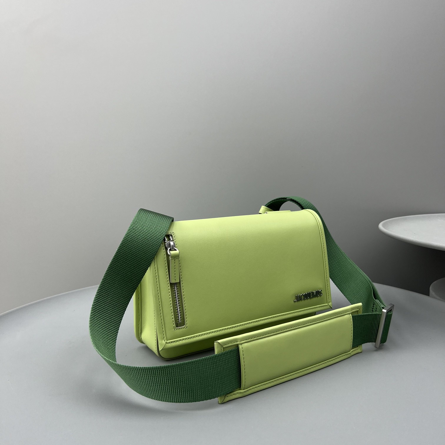 Leather satchel Jacquemus Green in Leather - 46298987