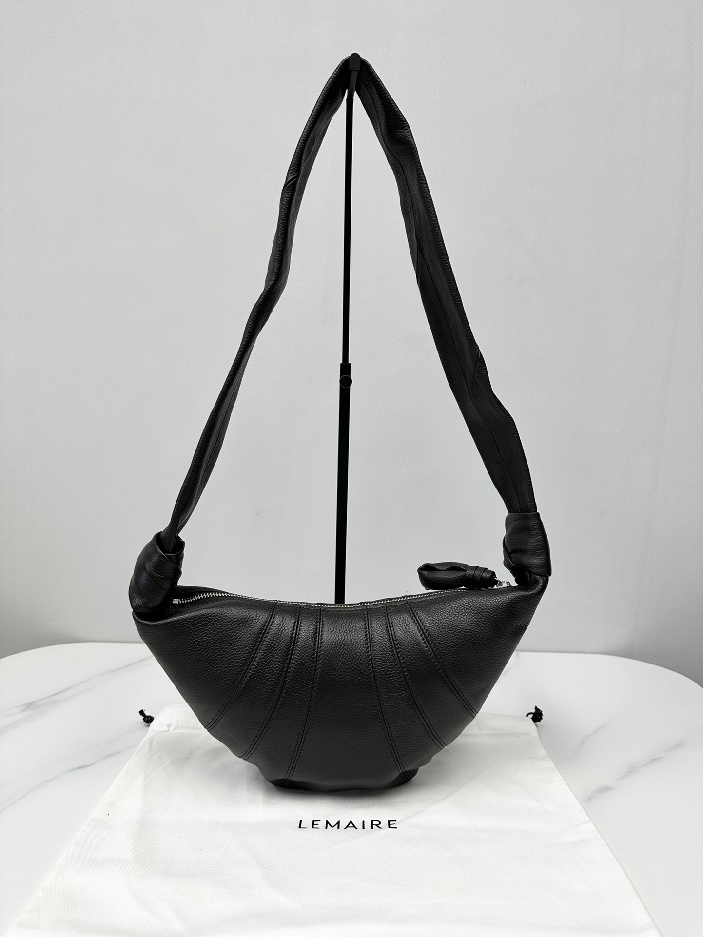 Lemaire Small Croissant Grain Leather Bag - Black |