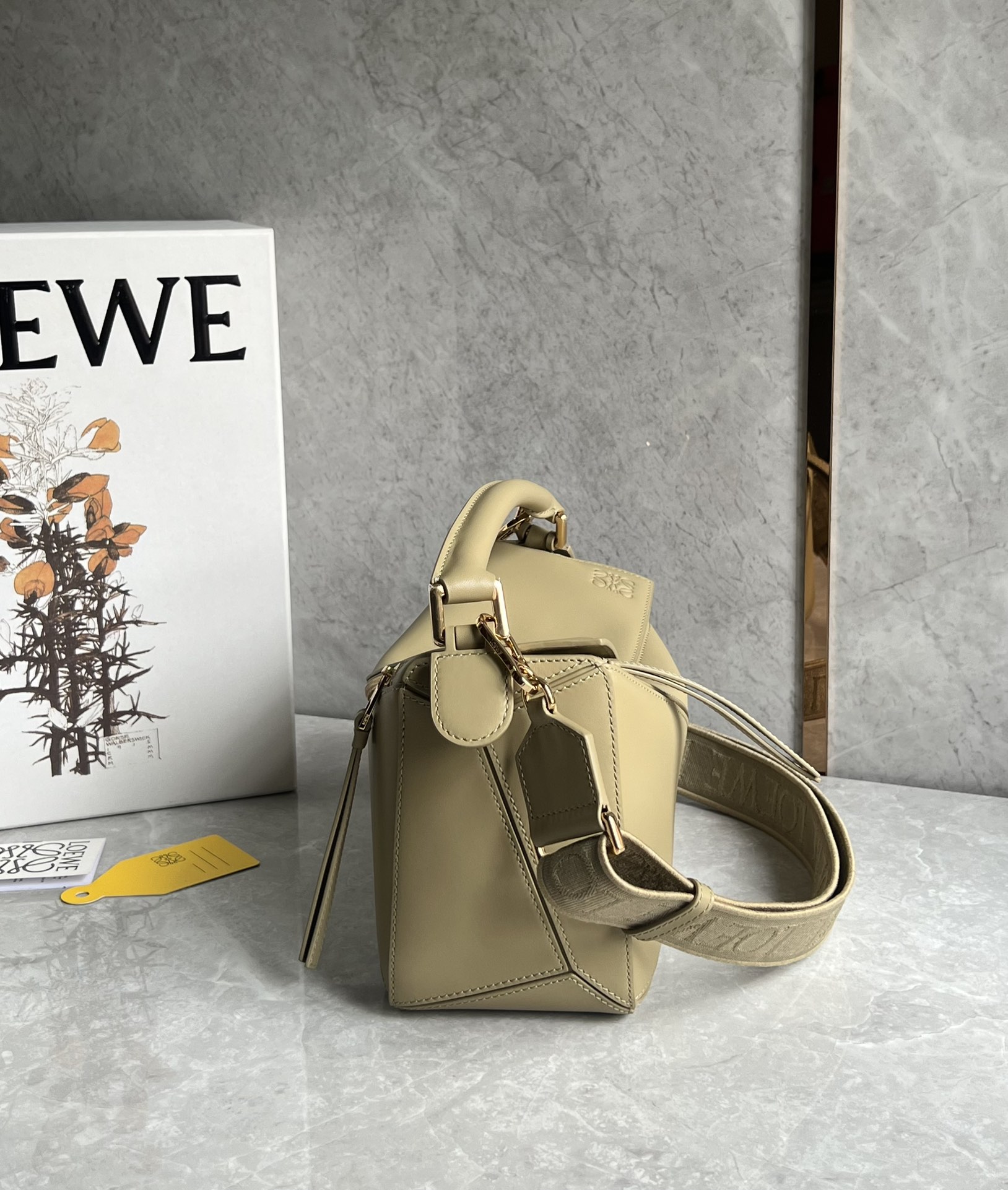 Loewe LOEWE Anagram Collection - LOEWE