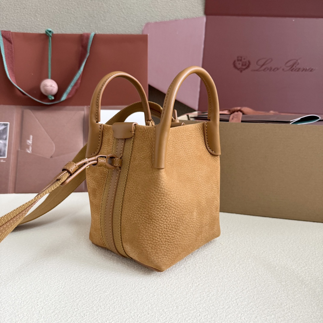 Loro Piana Bale Small leather tote bag in brown - Loro Piana |