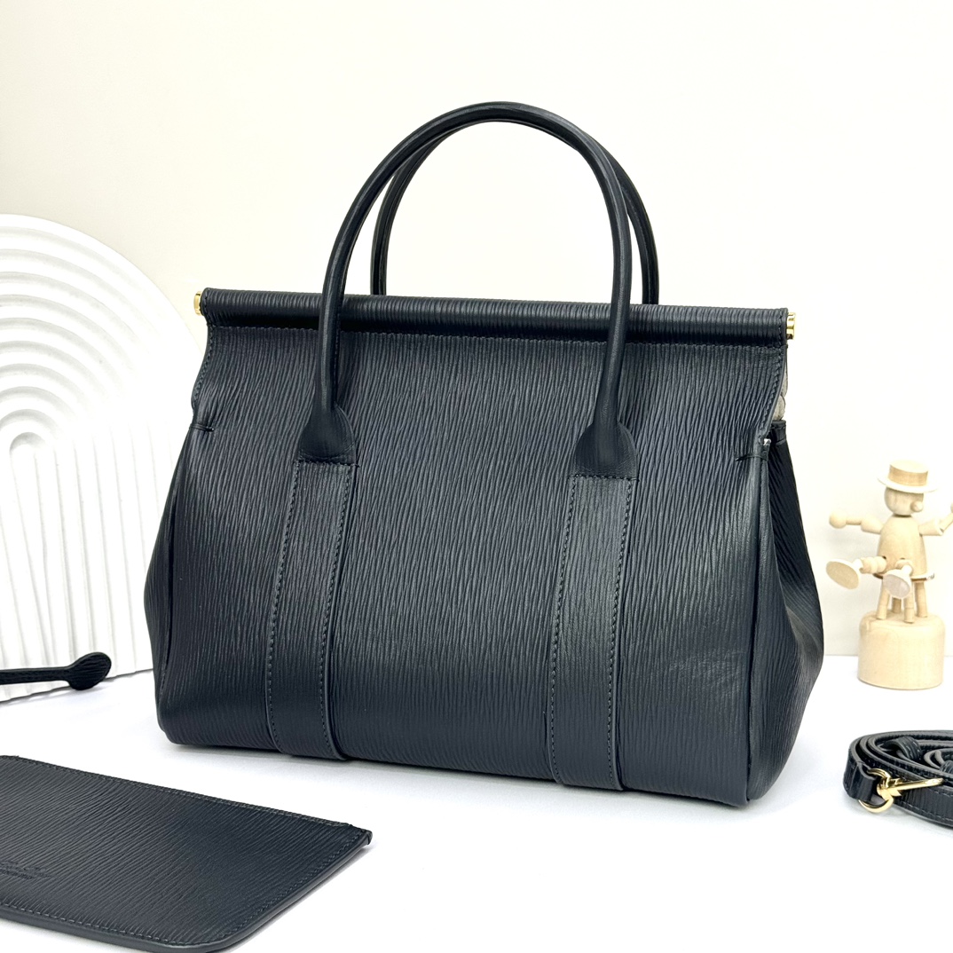 Loro Piana black Loom L25 Tote Bag in Leather For Women