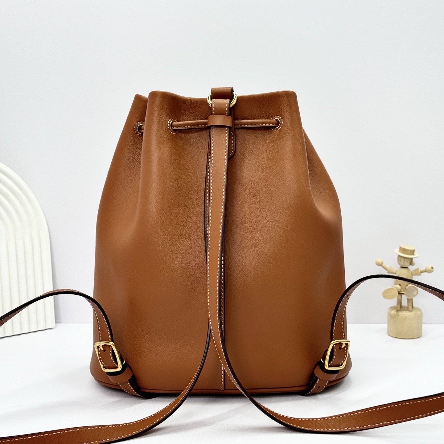 Loro Piana Extra Drawstring backpack L27 Calfskin Warm Tan/Sun Gold