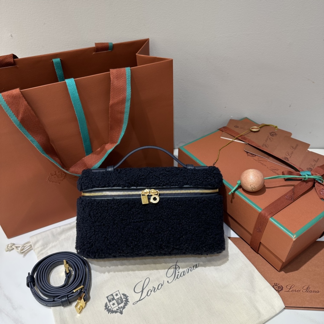 Loro Piana Extra Pocket 19 Cashfur Smooth Bag In Carbon black3 ModeSens