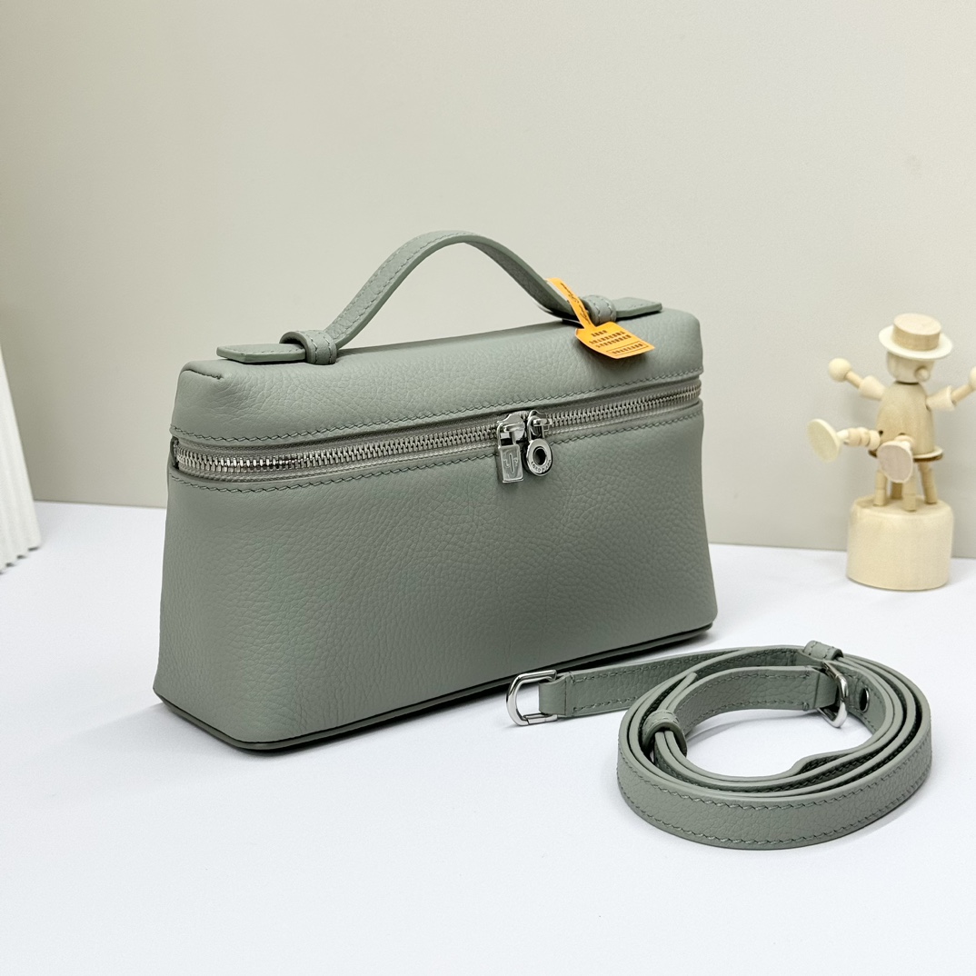 Loro Piana Extra Pocket backpack L23.5 Grained Calfskin