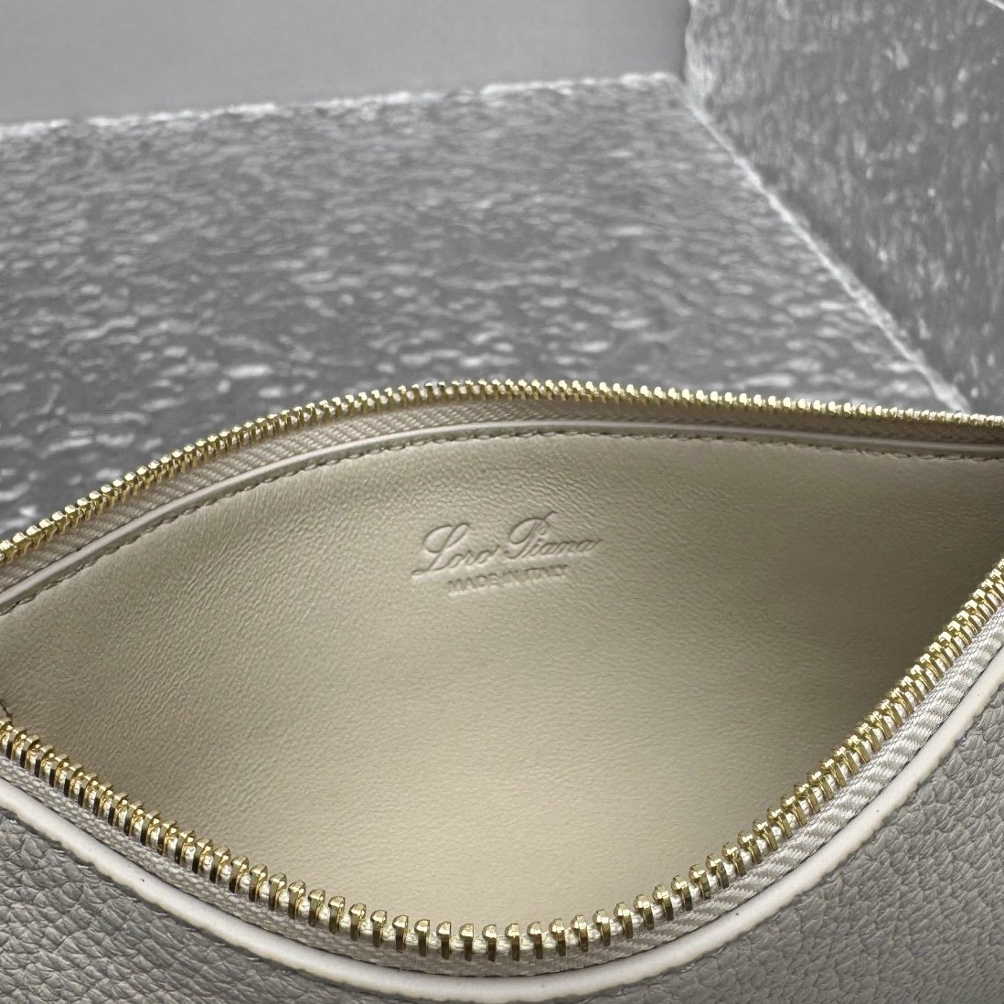 Loro Piana Ghiera calfskin-leather Shopper Bag | Neutral