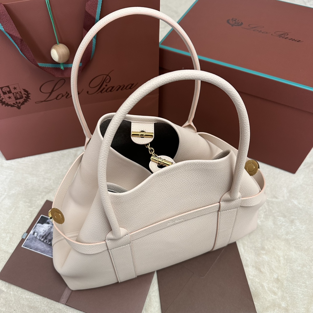 Loro Piana Ghiera calfskin-leather Shopper Bag | Neutrals