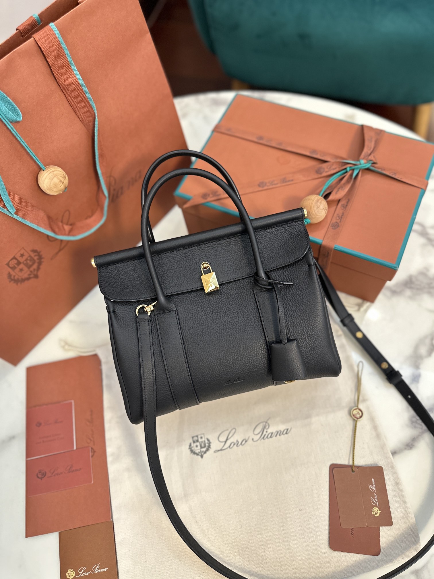 Loro Piana Loom bag L25 Calfskin Black/Sun Gold | Loro Piana