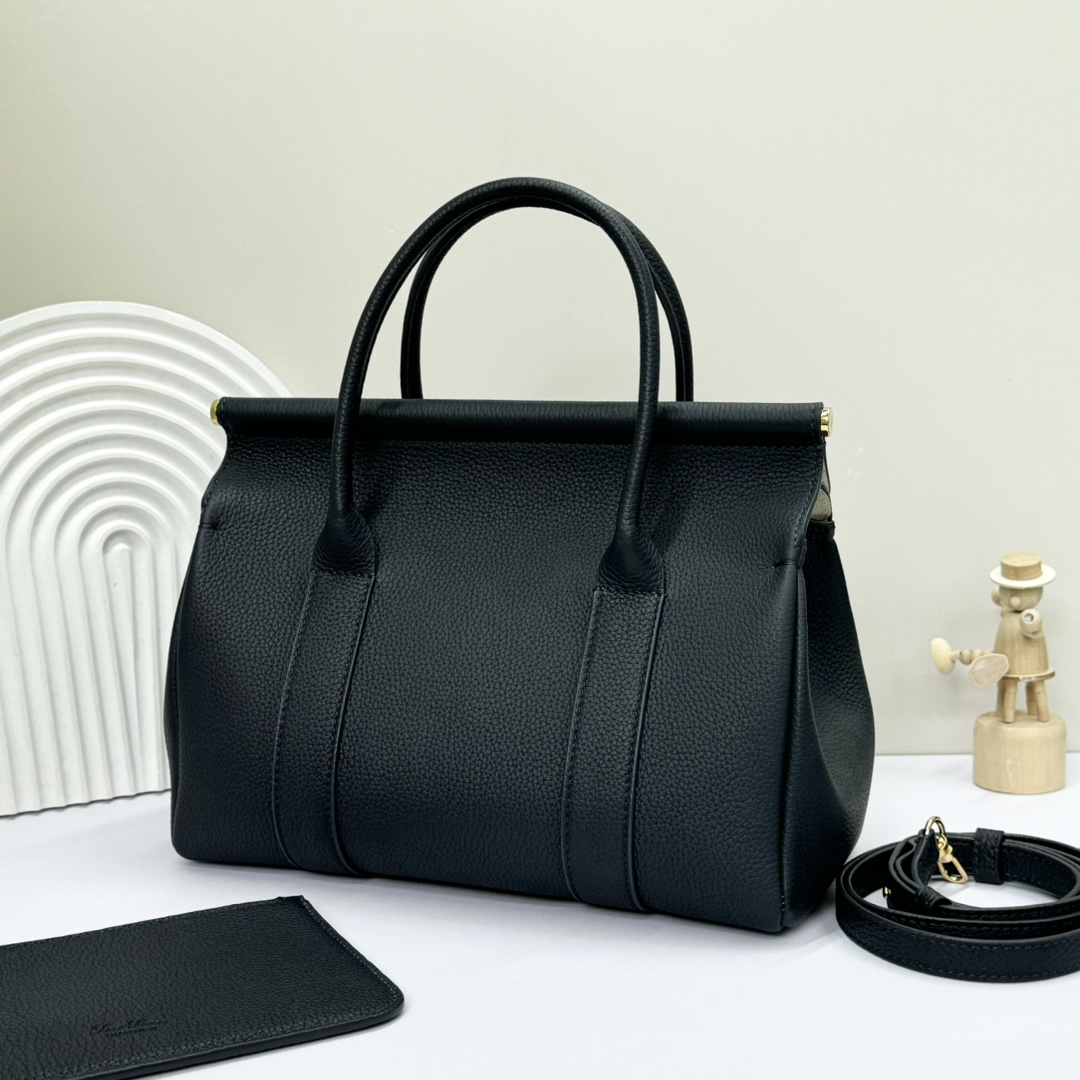 Loro Piana Loom bag L32 Smooth Calfskin Black | Loro Piana US