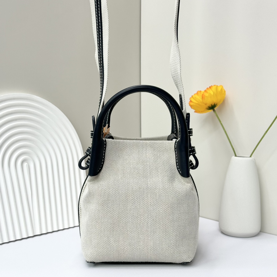 Loro Piana Micro Bale bag Cashmere White/Dark Chocolate Licorice