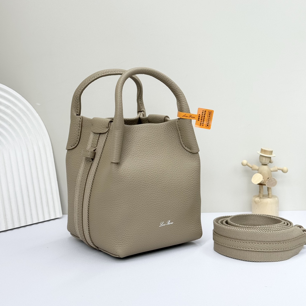 Loro Piana Micro Bale bag Grained Calfskin Dark Lichen Gray | Loro Piana