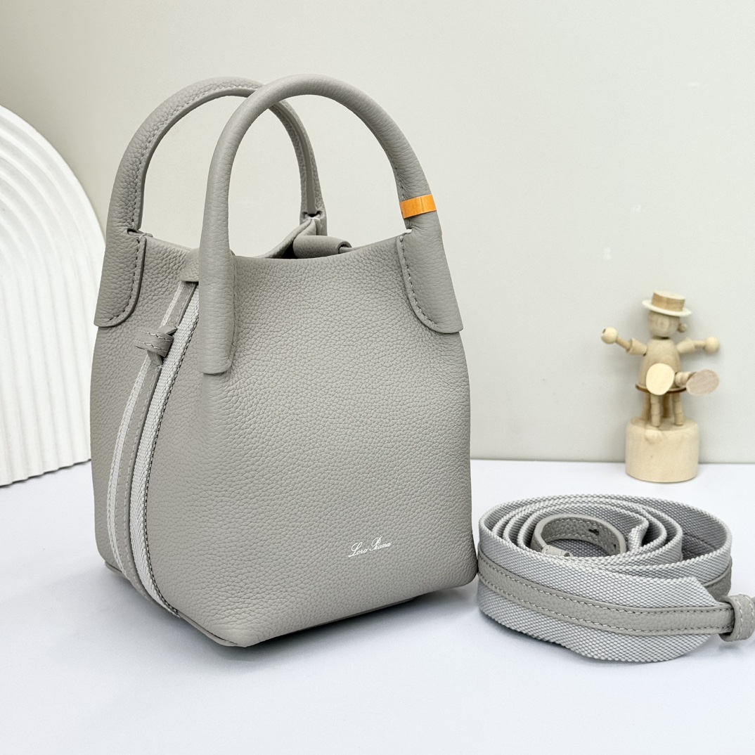 Loro Piana Micro Bale bag Grained Calfskin Yerba Mate | Loro Piana FR