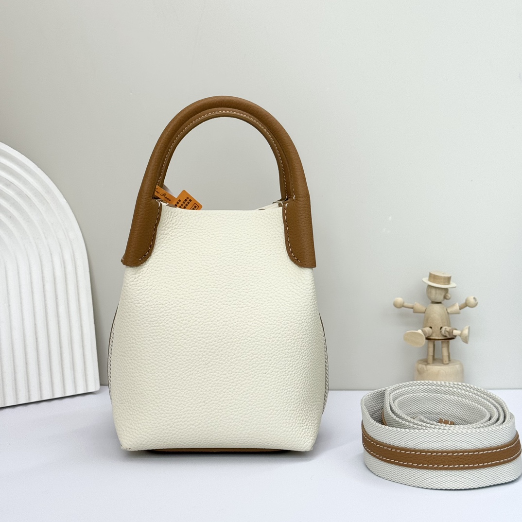 Loro Piana Small Bale bag Calfskin Whisper White/Wheat Bran/Sun Gold |