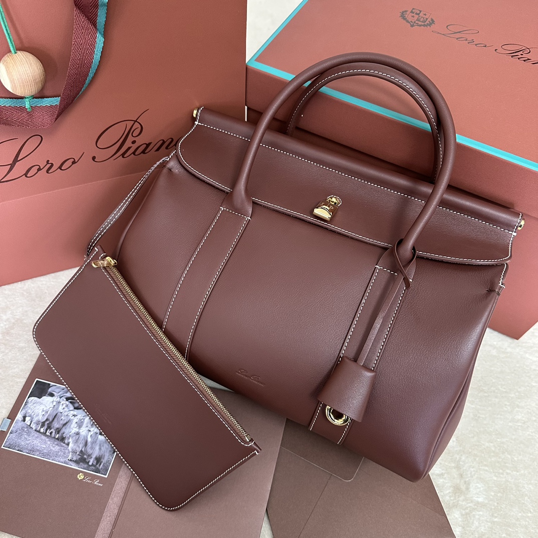 Loro Piana Woman Leather Goods Loom | Loro Piana