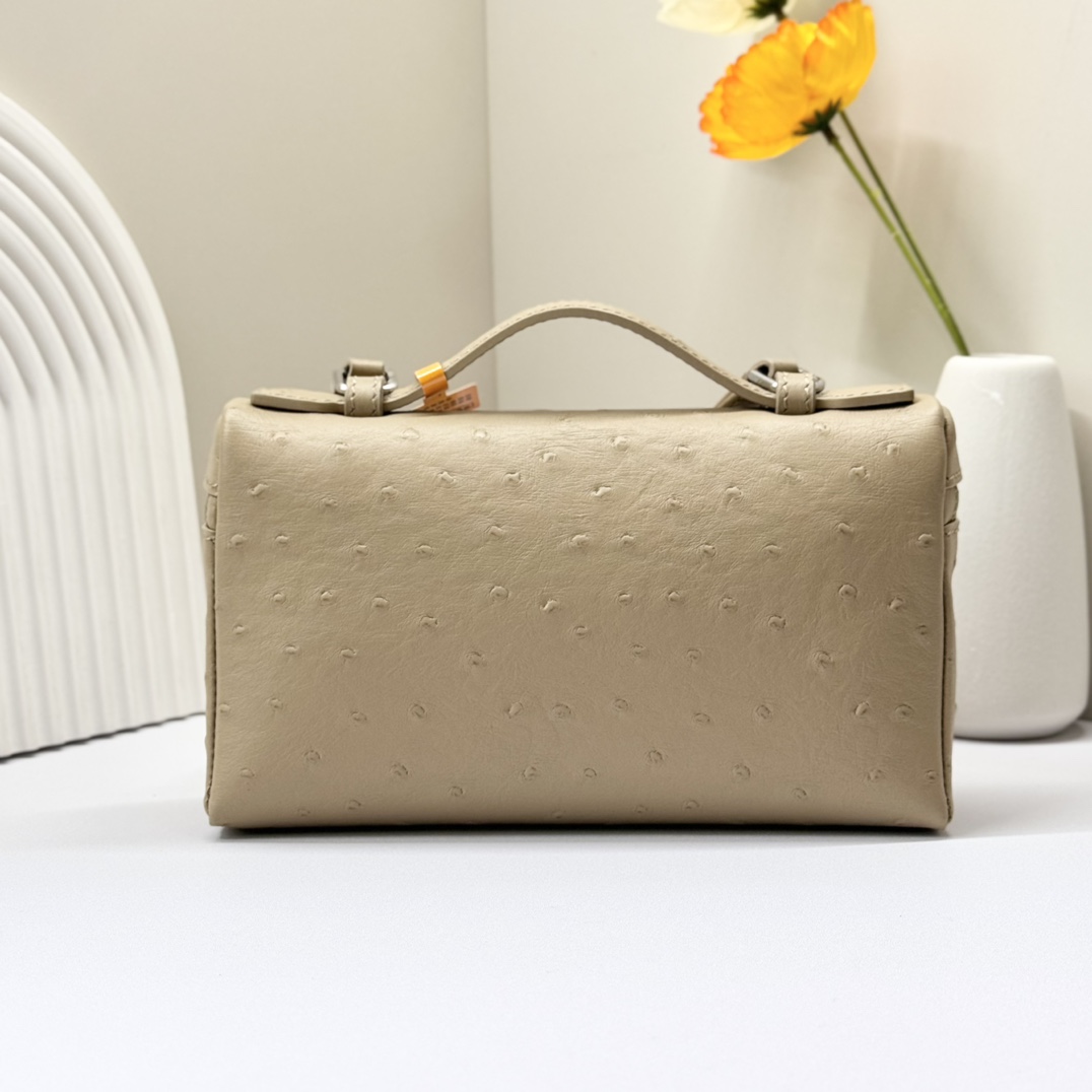 Loro Piano Extra Pocket L19 Ostrich Leather bag beige