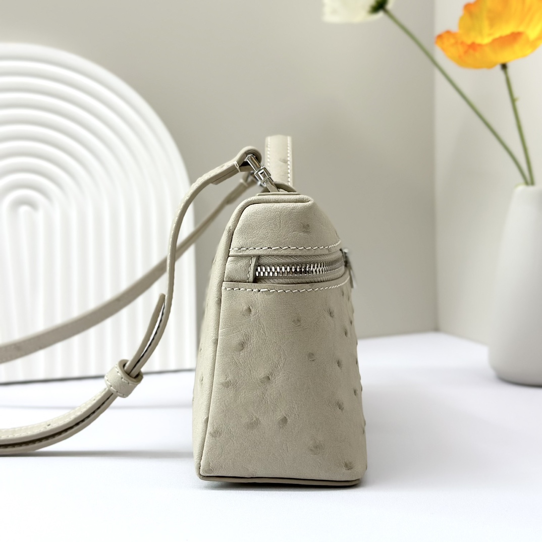 Loro Piano Extra Pocket L19 Ostrich Leather beige