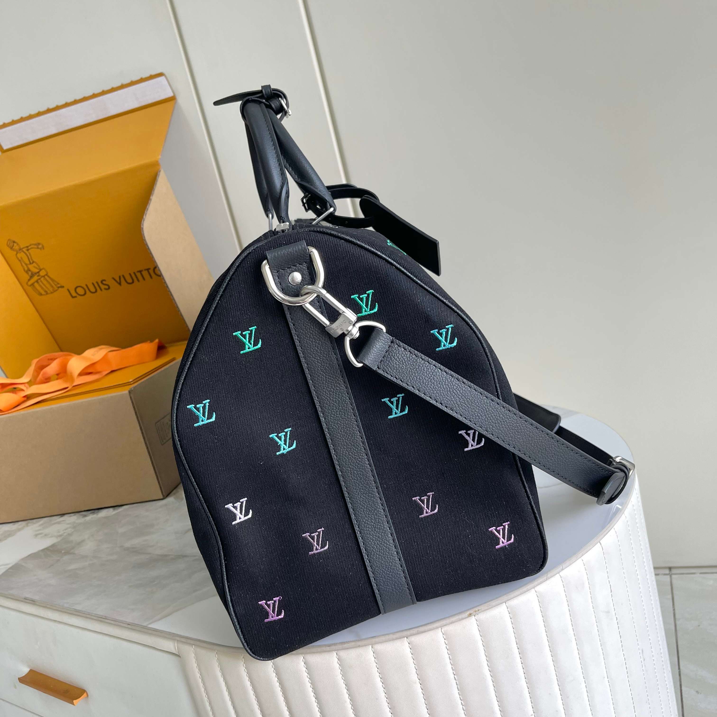 Louis Vuitton Bag 2025 LV Keepall Bandoulière 50