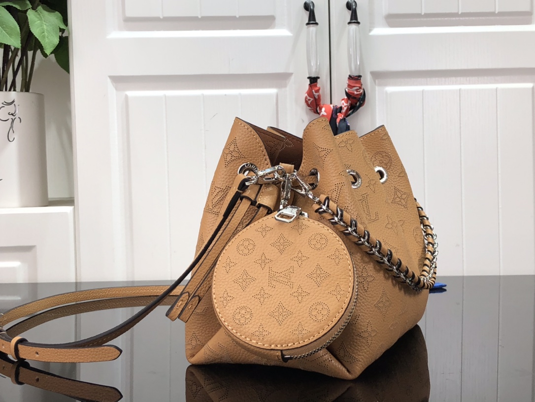Louis Vuitton Bella Bucket Bag – Brown