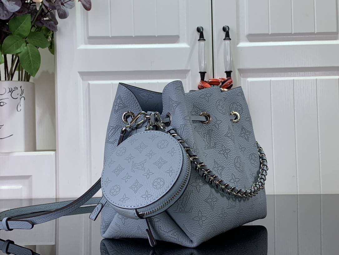 Louis Vuitton Bella Bucket Bag 'Blue Denim'