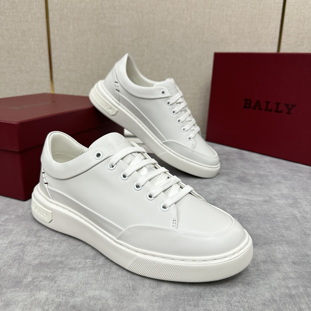 Louis Vuitton Beverly Hills Grey Sneakers - Shoes | LOUIS VUITTON