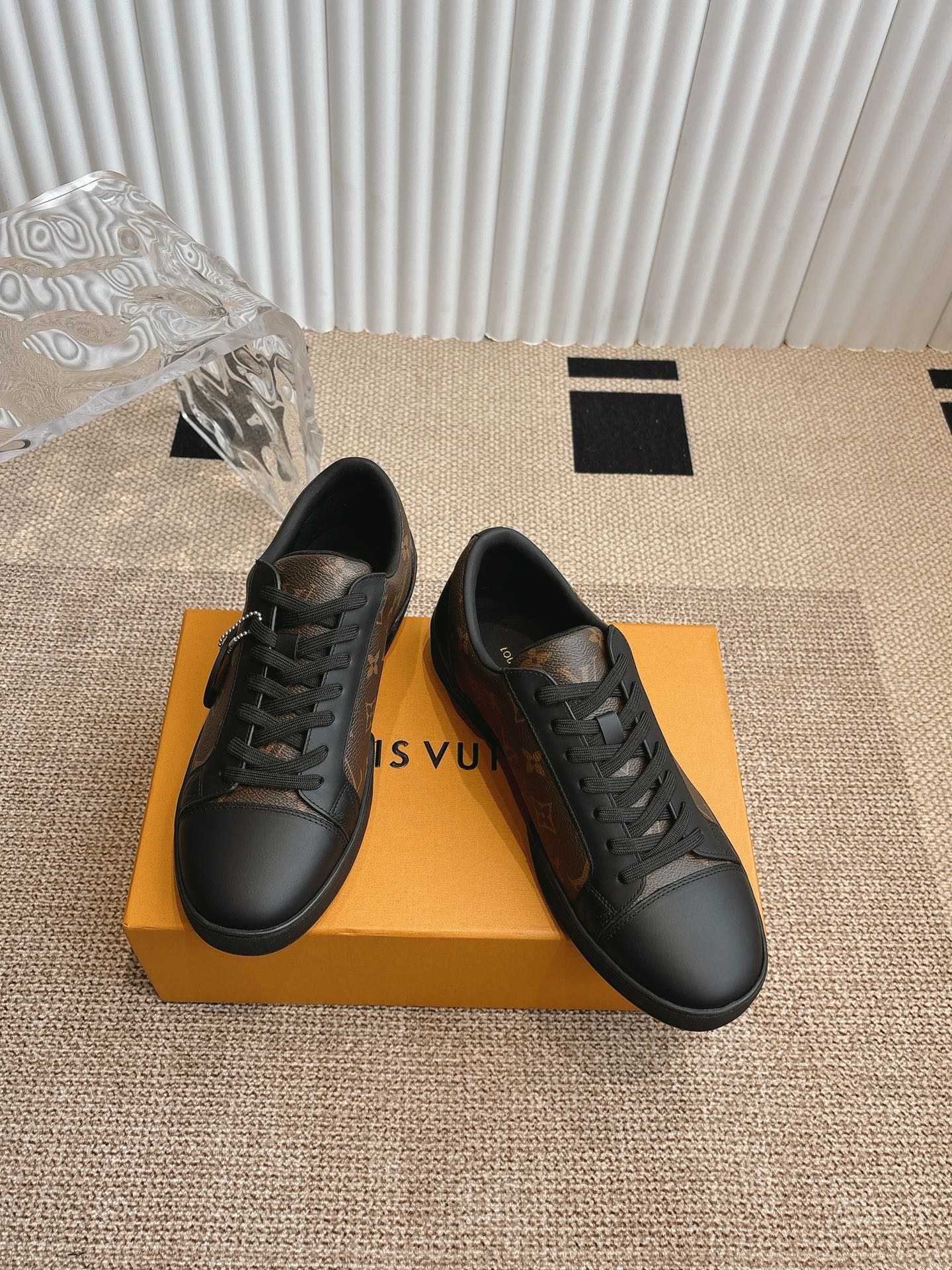 Louis Vuitton Black Leather Low-Top Sneakers