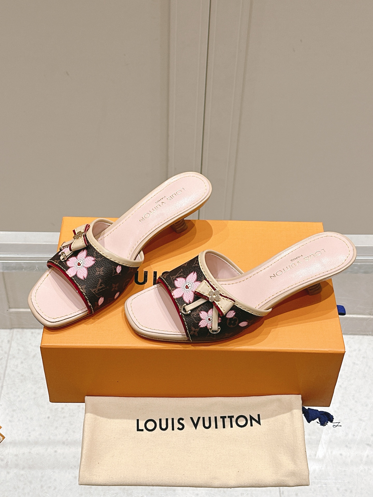 Louis Vuitton Blossom Print Monogram Slide Sandals â€“ Womenâ€™s Pink and Brown Canvas