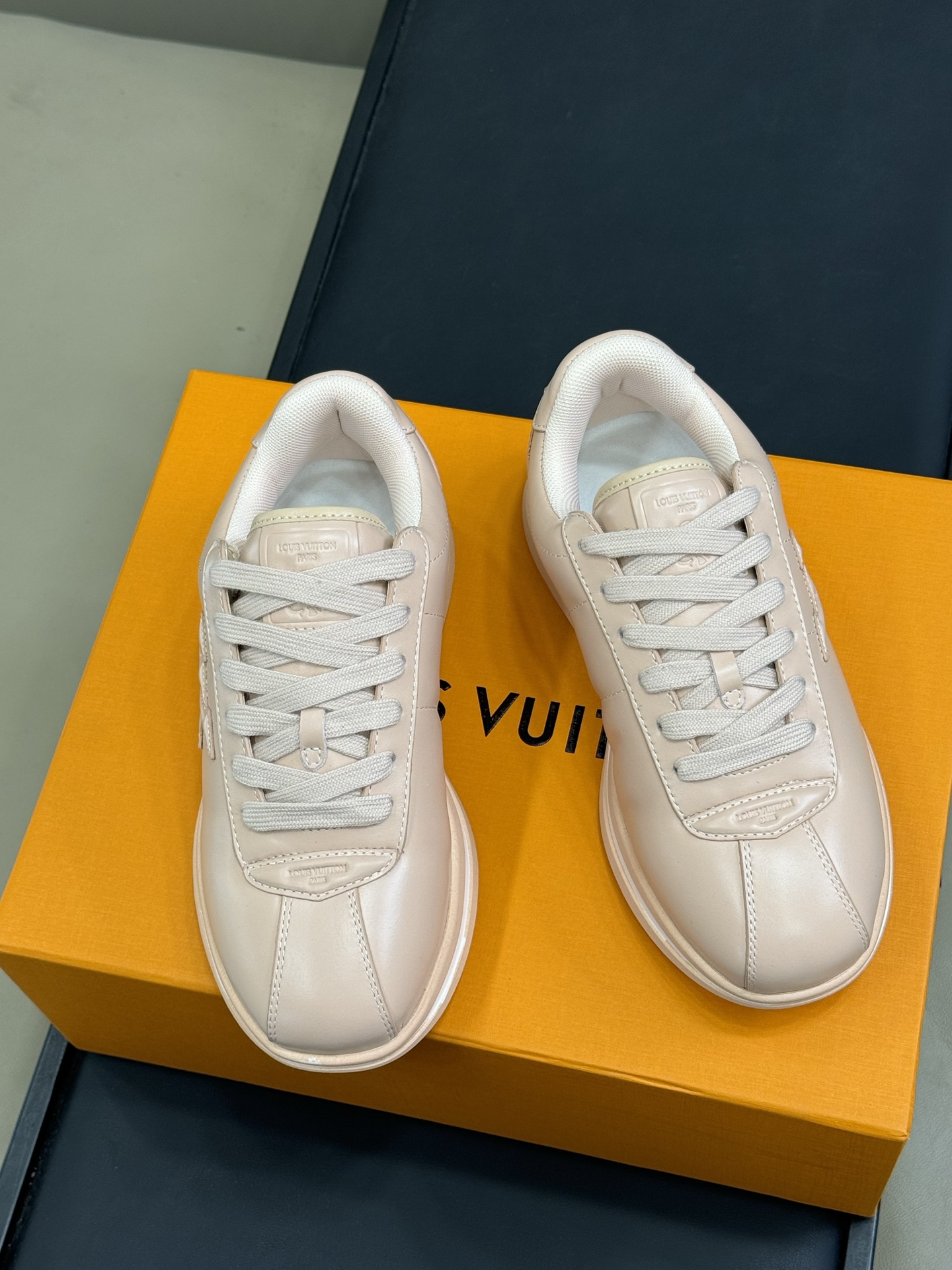 Louis Vuitton  BUTTERSOFT Sneaker  Colors Pink