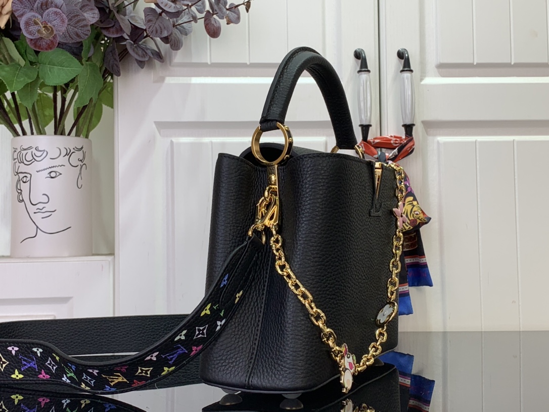 Louis Vuitton Capucines BB Capucines Bag Black