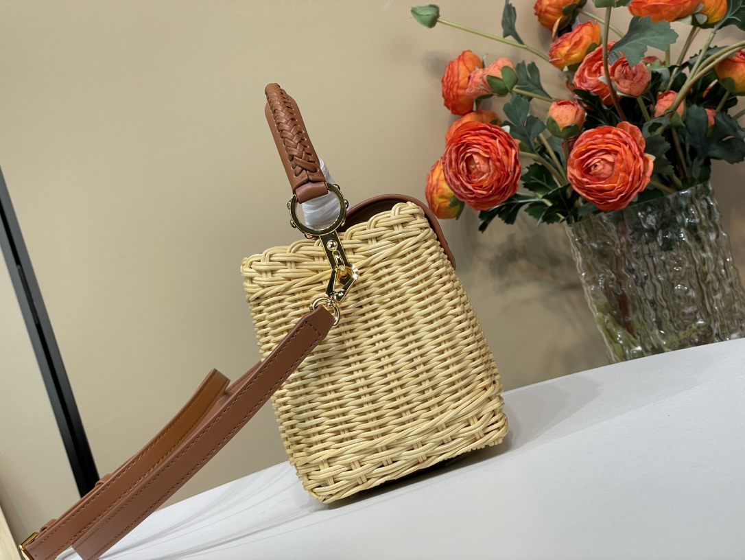 Louis Vuitton Capucines BB Capucines - Women - Handbags