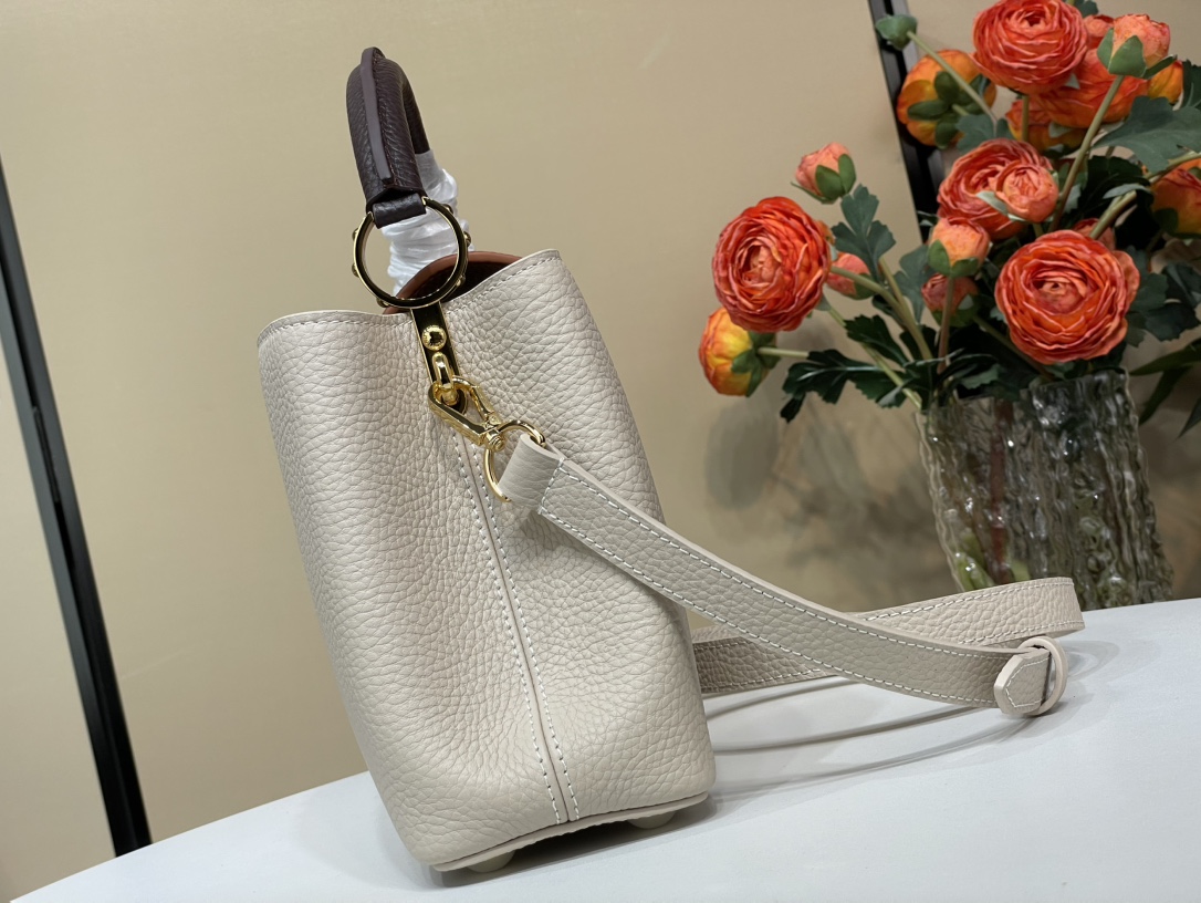Louis Vuitton Capucines MM Capucines - Women - Handbags | LOUIS VUITTON