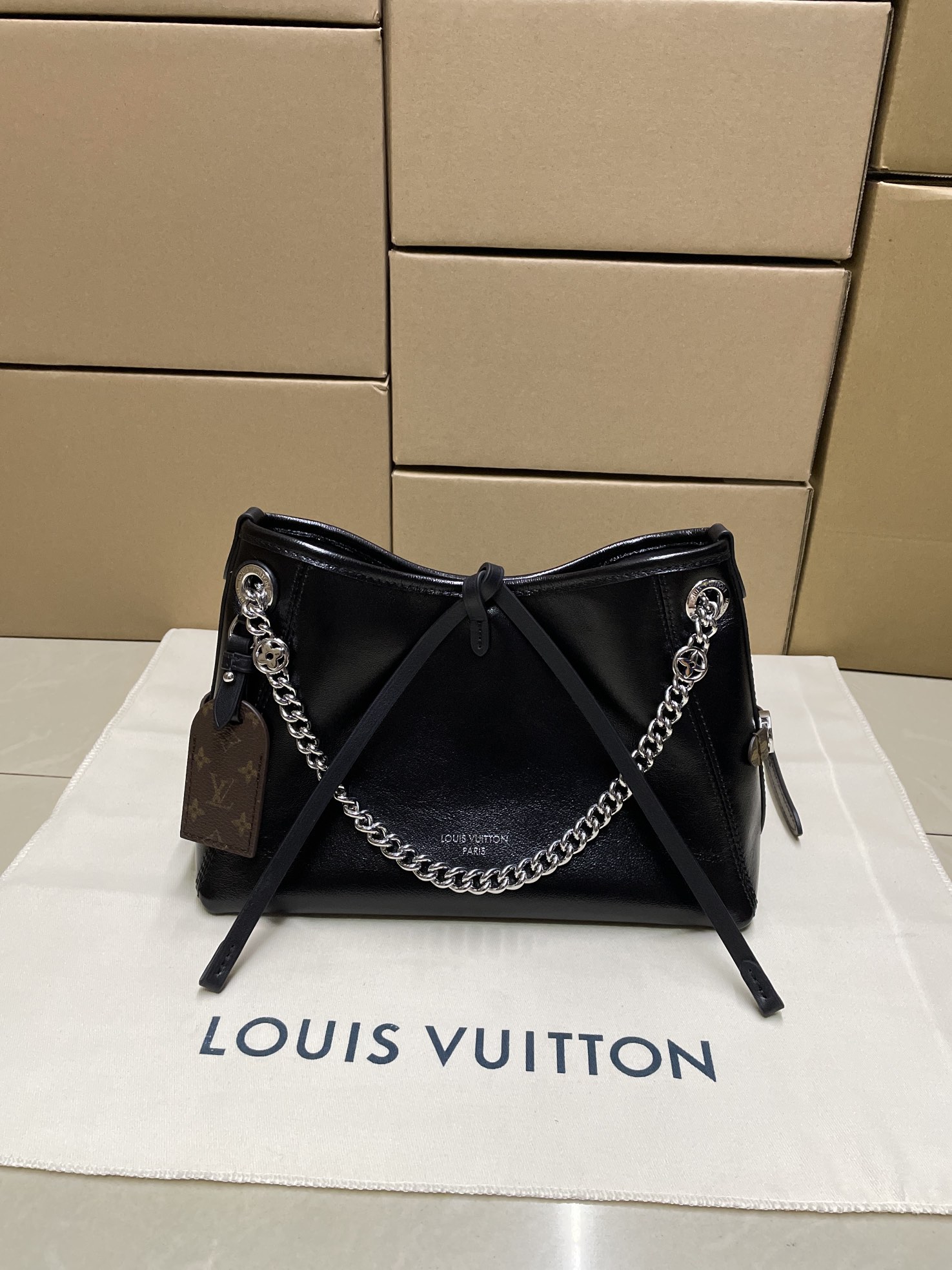 Louis Vuitton CarryAll Vibe BB LV Vibe - Handbags | LOUIS VUITTON