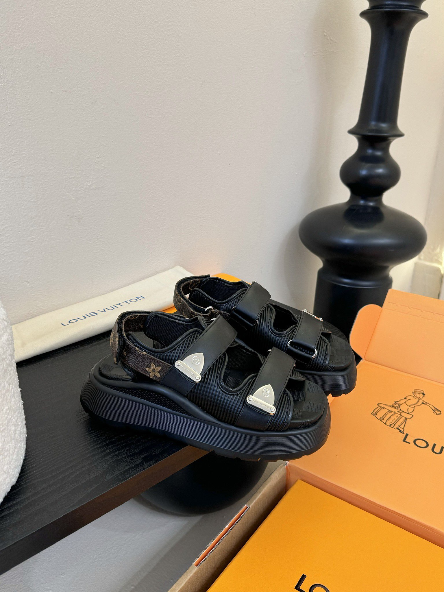 Louis Vuitton Chameleon Comfort Sandal Colors black