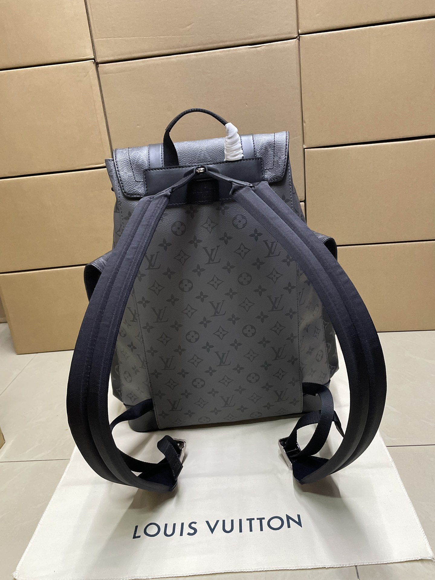 Louis Vuitton Christopher MM Monogram Eclipse - Men - Bags | LOUIS Vuitton