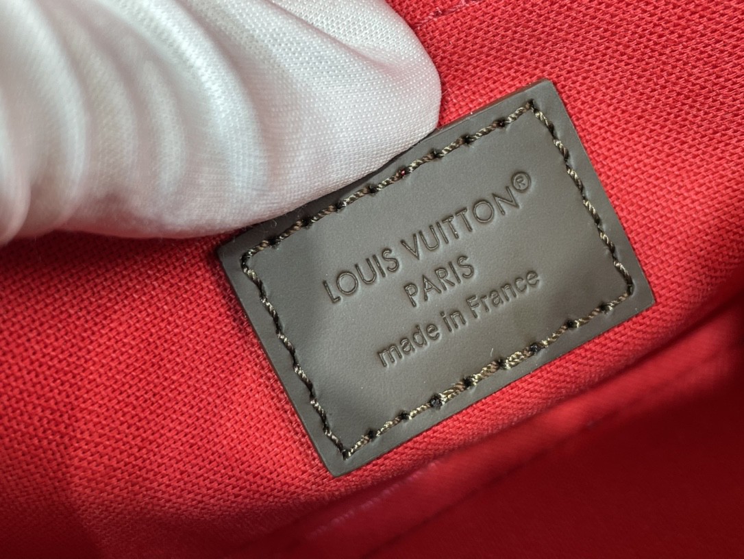 Louis Vuitton Damier Alma BB Minicross N41221 |