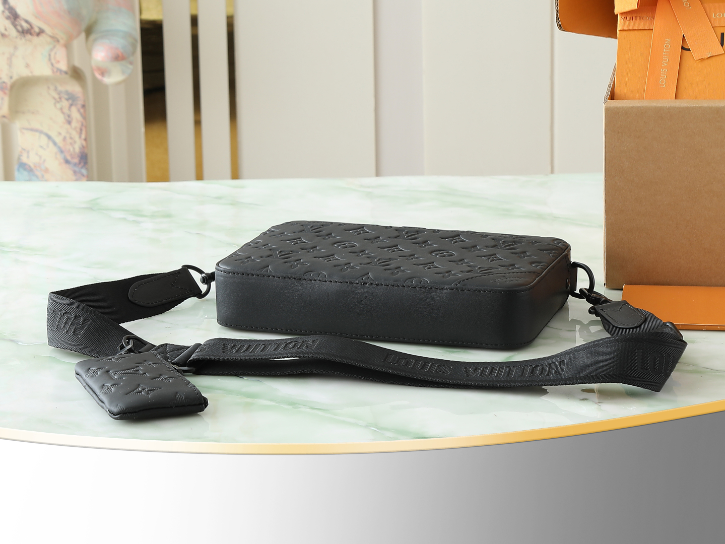 Louis Vuitton Duo Messenger ‘Black’