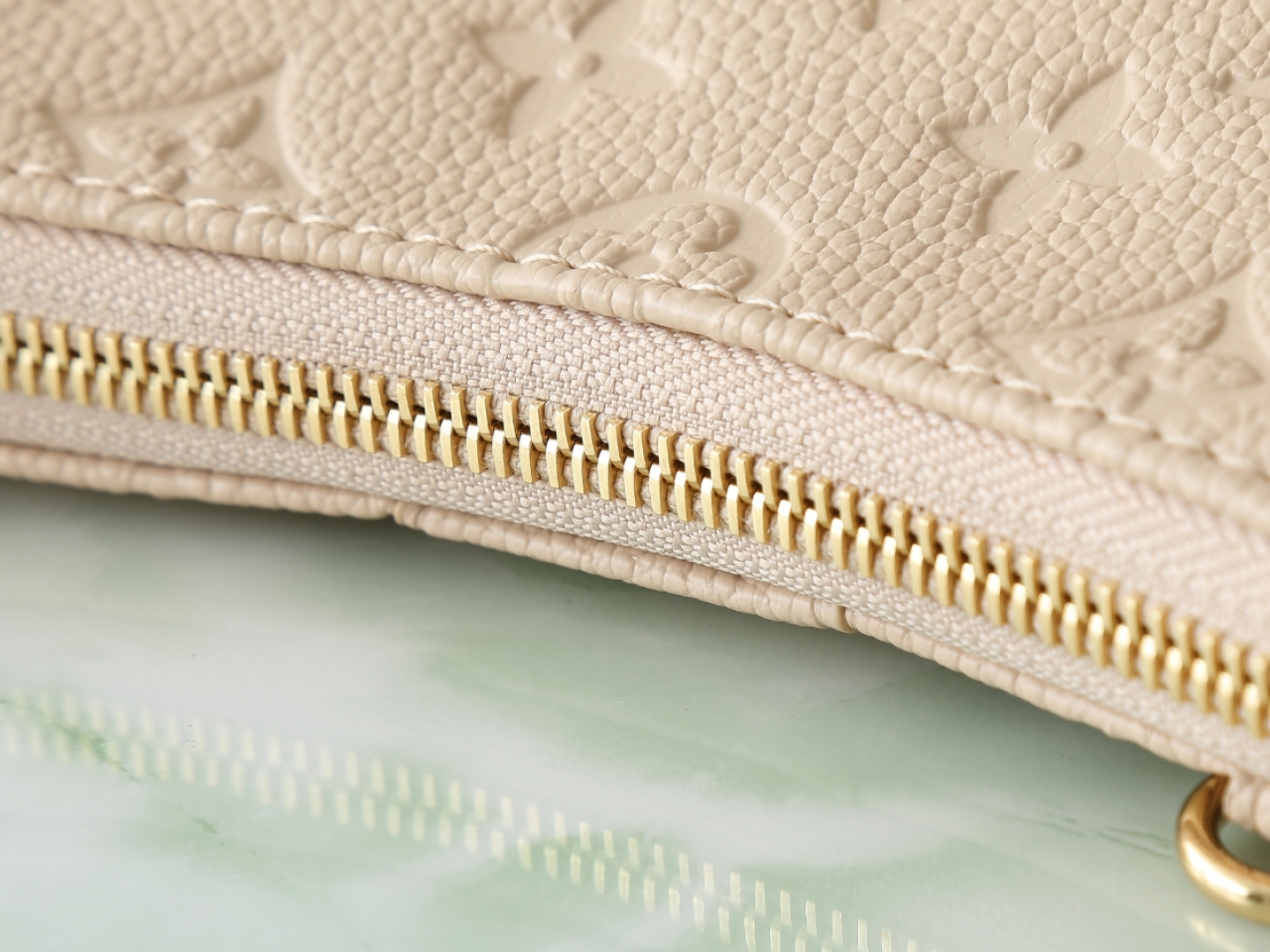 Louis Vuitton Easy Pouch On Strap Monogram Empreinte Beige