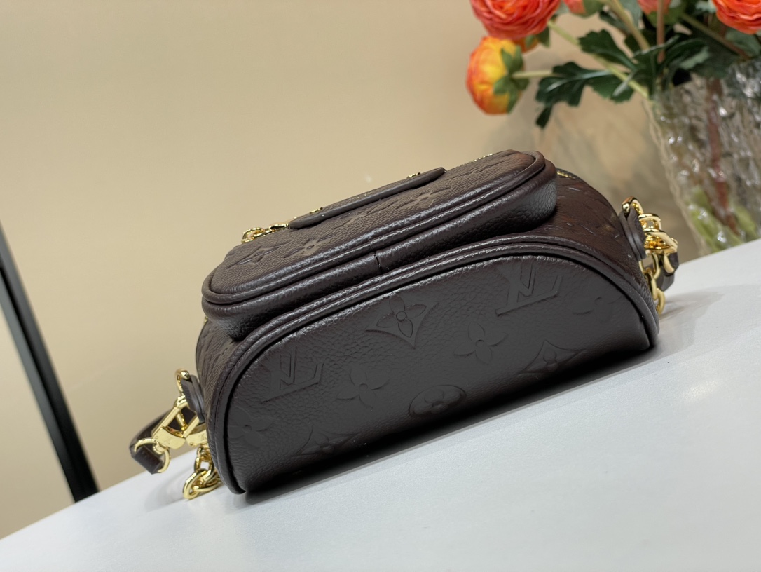 LOUIS VUITTON Empreinte Mini Bumbag Black 1446675 |