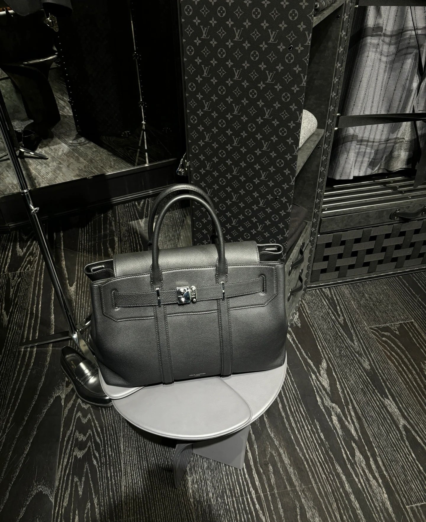 Louis Vuitton Georges Tote MM Bag Black Leather