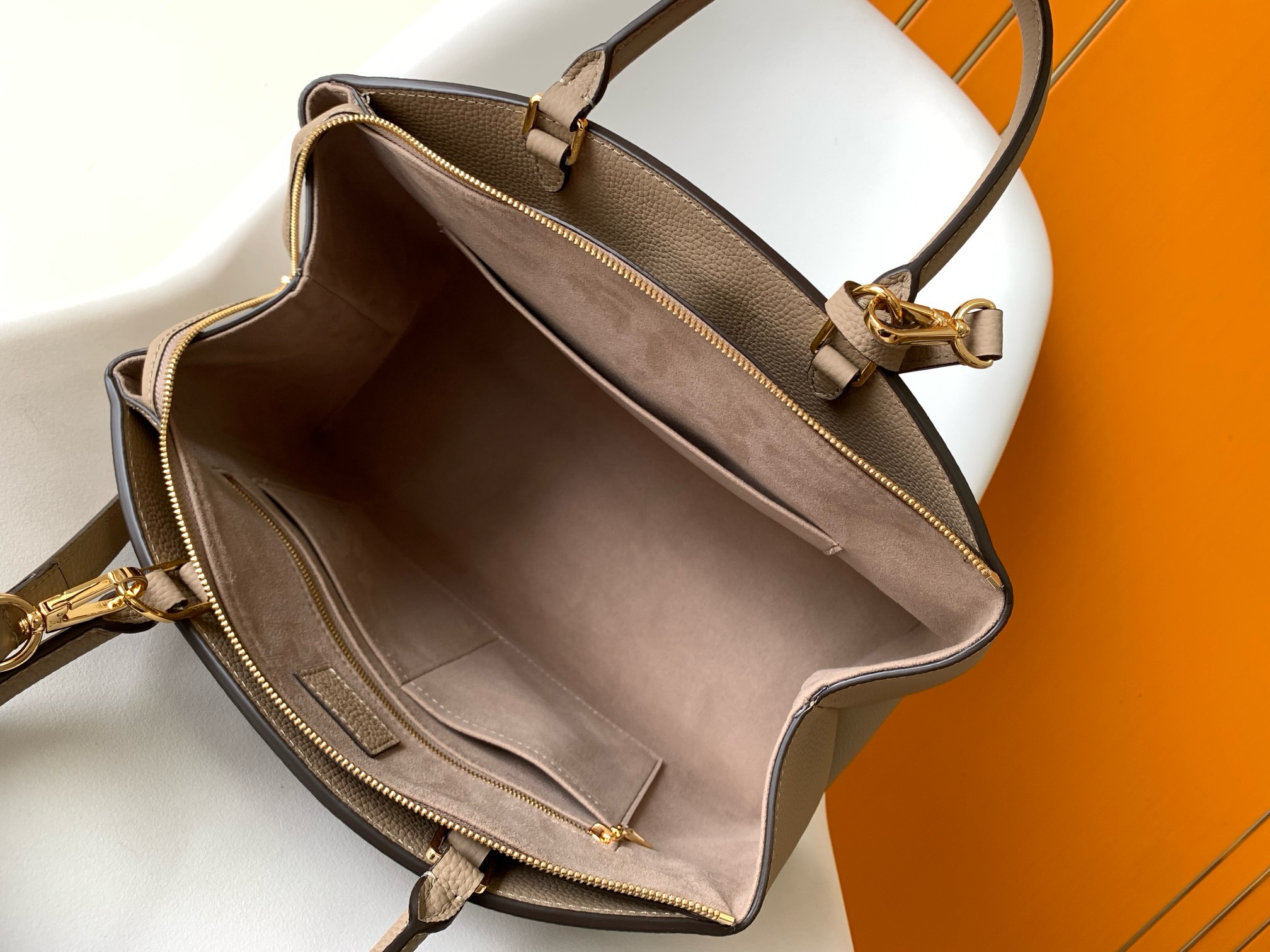 Louis Vuitton Grand Palais Tote Bag 'Tourterelle Grey'