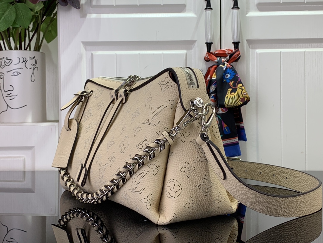 Louis Vuitton Hand It All PM Mahina - Women - Handbags | LOUIS VUITTON