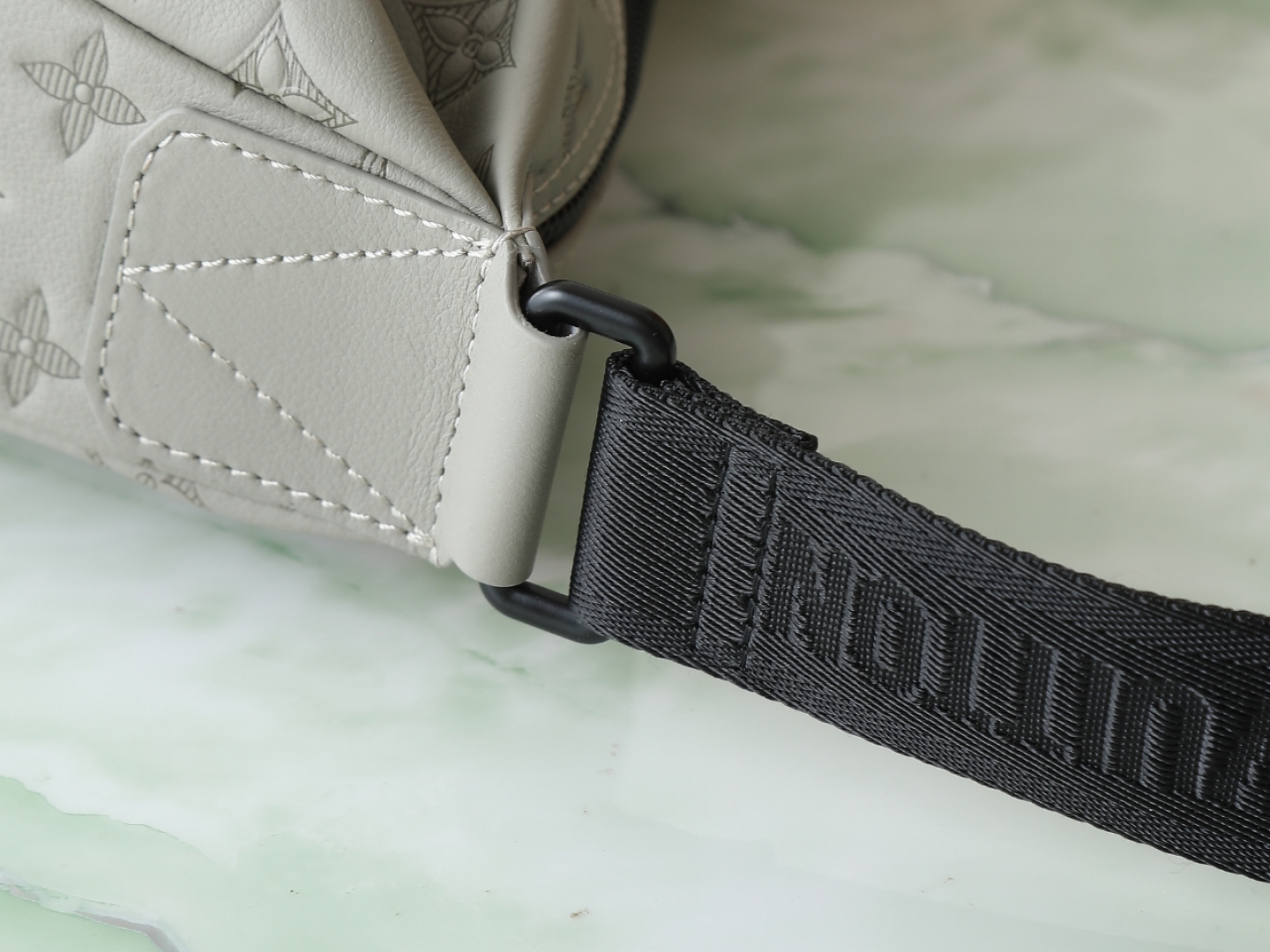 LOUIS VUITTON Hobo Hamac Bag G65 - Bags and Small Leather Goods