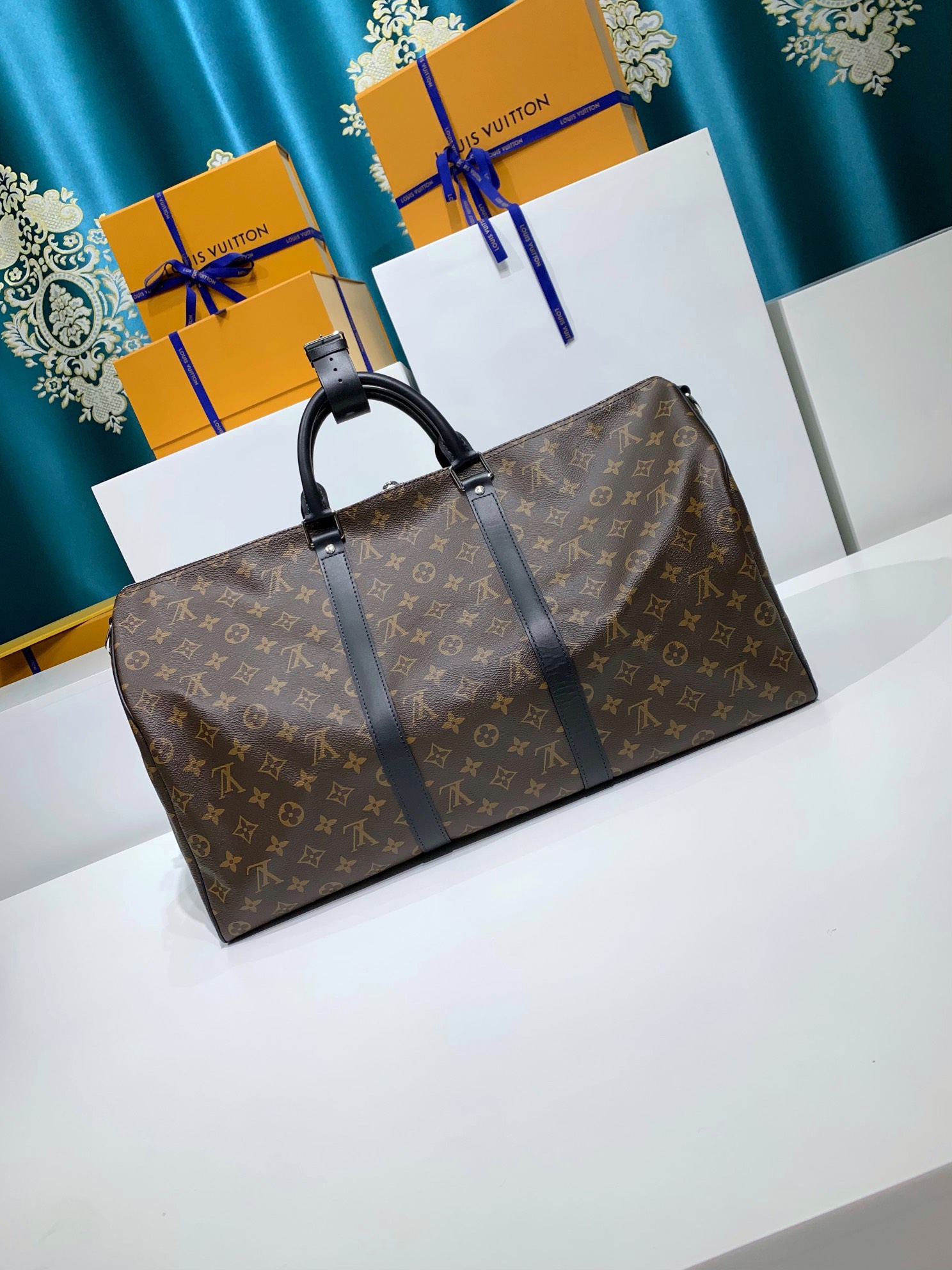 LOUIS VUITTON Keepall Bandoulière 45 Monogram Macassar Brown Bag