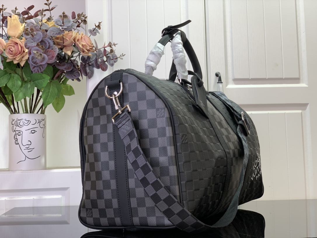 LOUIS VUITTON Keepall Travel Bag