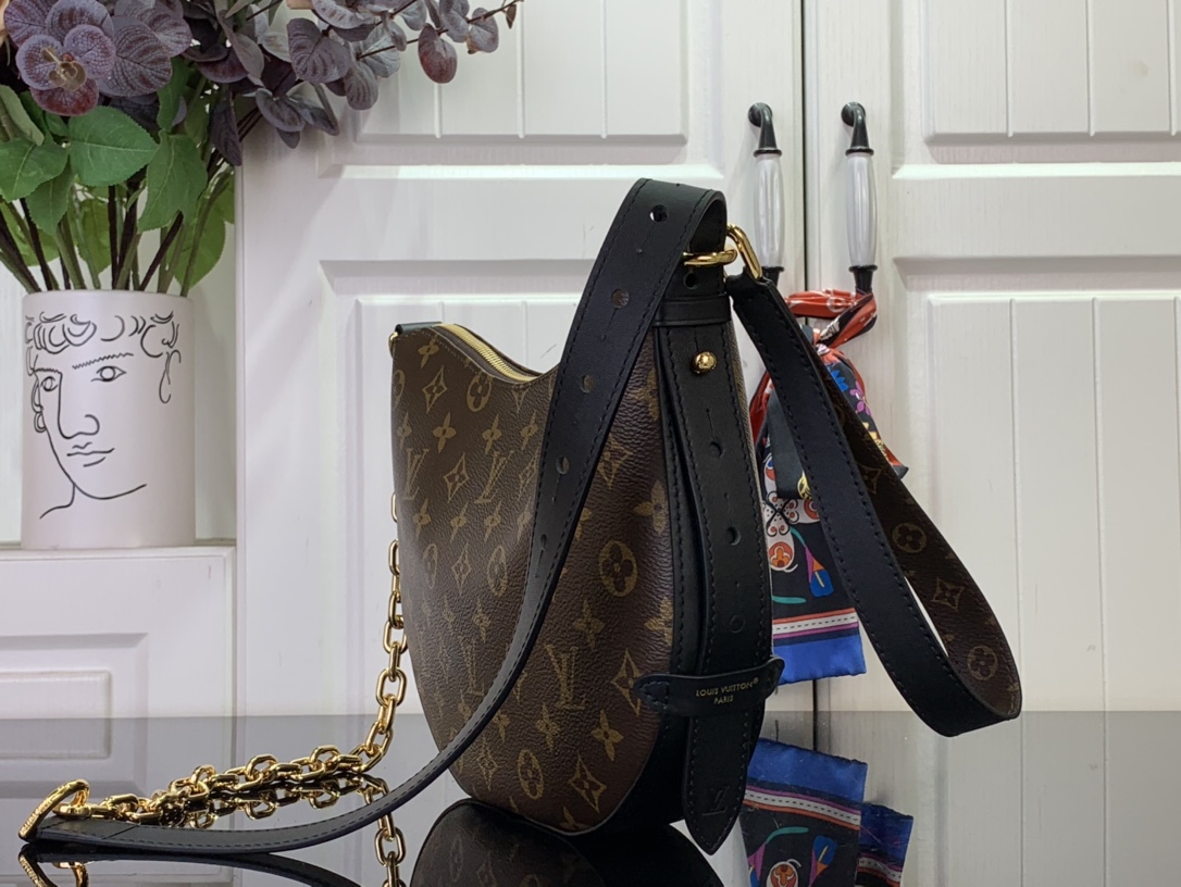 Louis Vuitton Loop Hobo Reverse Monogram Canvas