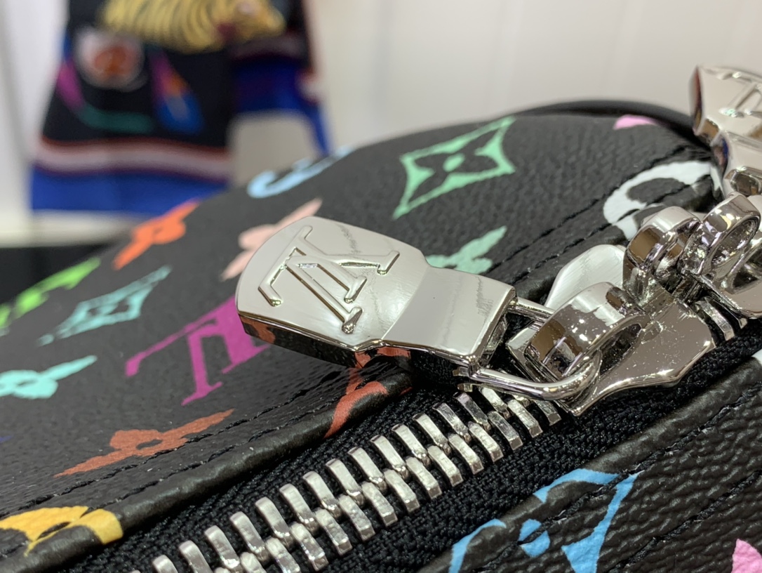 Louis Vuitton LOUIS VUITTON LV x TM Keepall Bandouliere 50