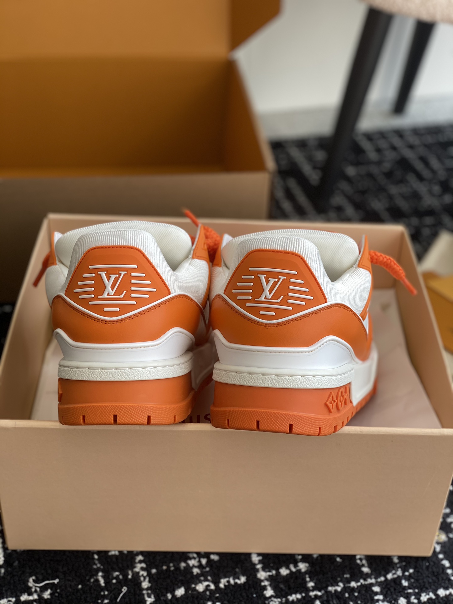 Louis Vuitton  Louis Vuitton Trainer Maxi Low-Top Fashion Sneakers 0079