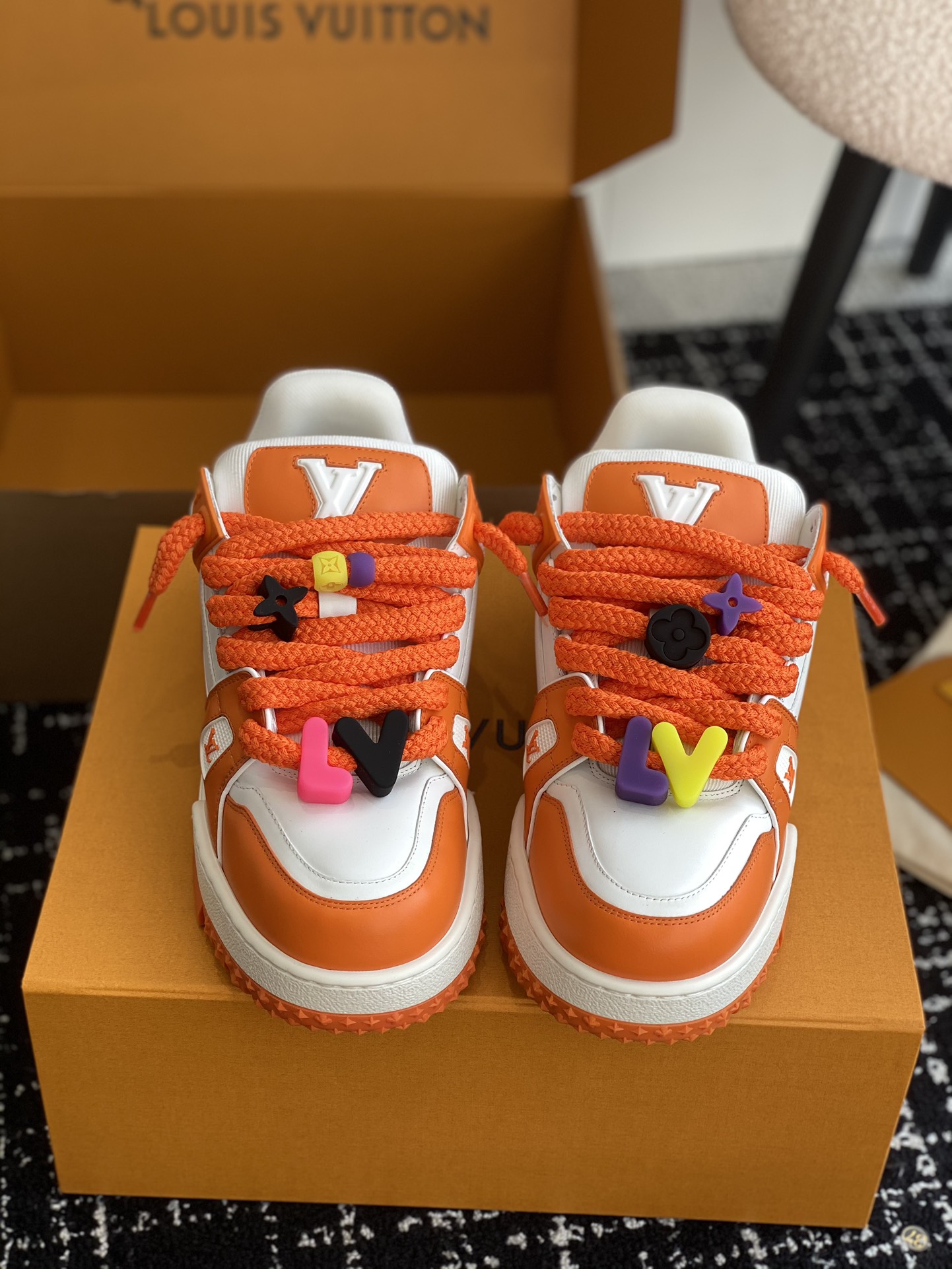 Louis Vuitton  Louis Vuitton Trainer Maxi Low-Top Fashion Sneakers 0079