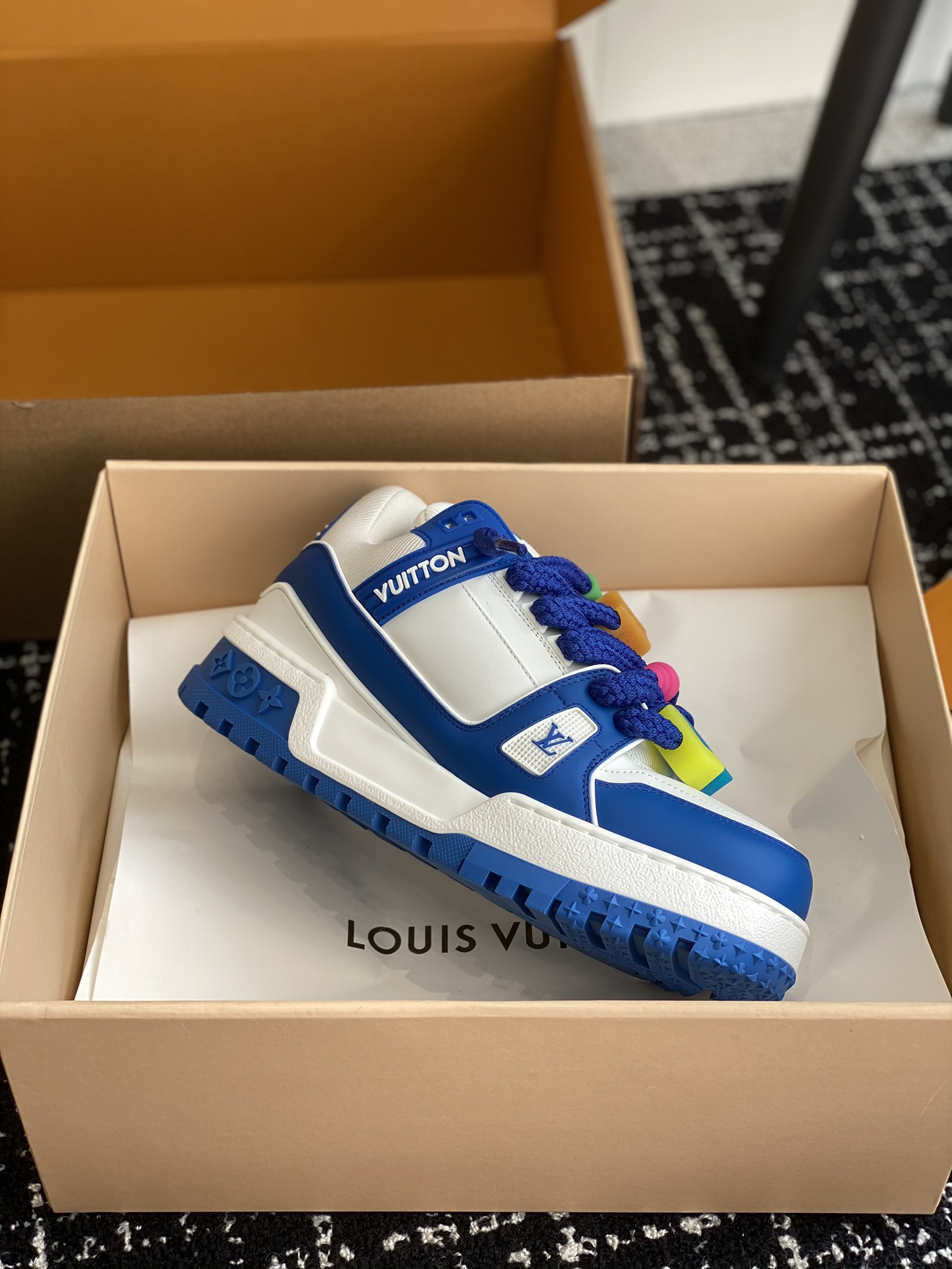 Louis Vuitton  Louis Vuitton Trainer Maxi Stylish Low-Top Sneakers -2508