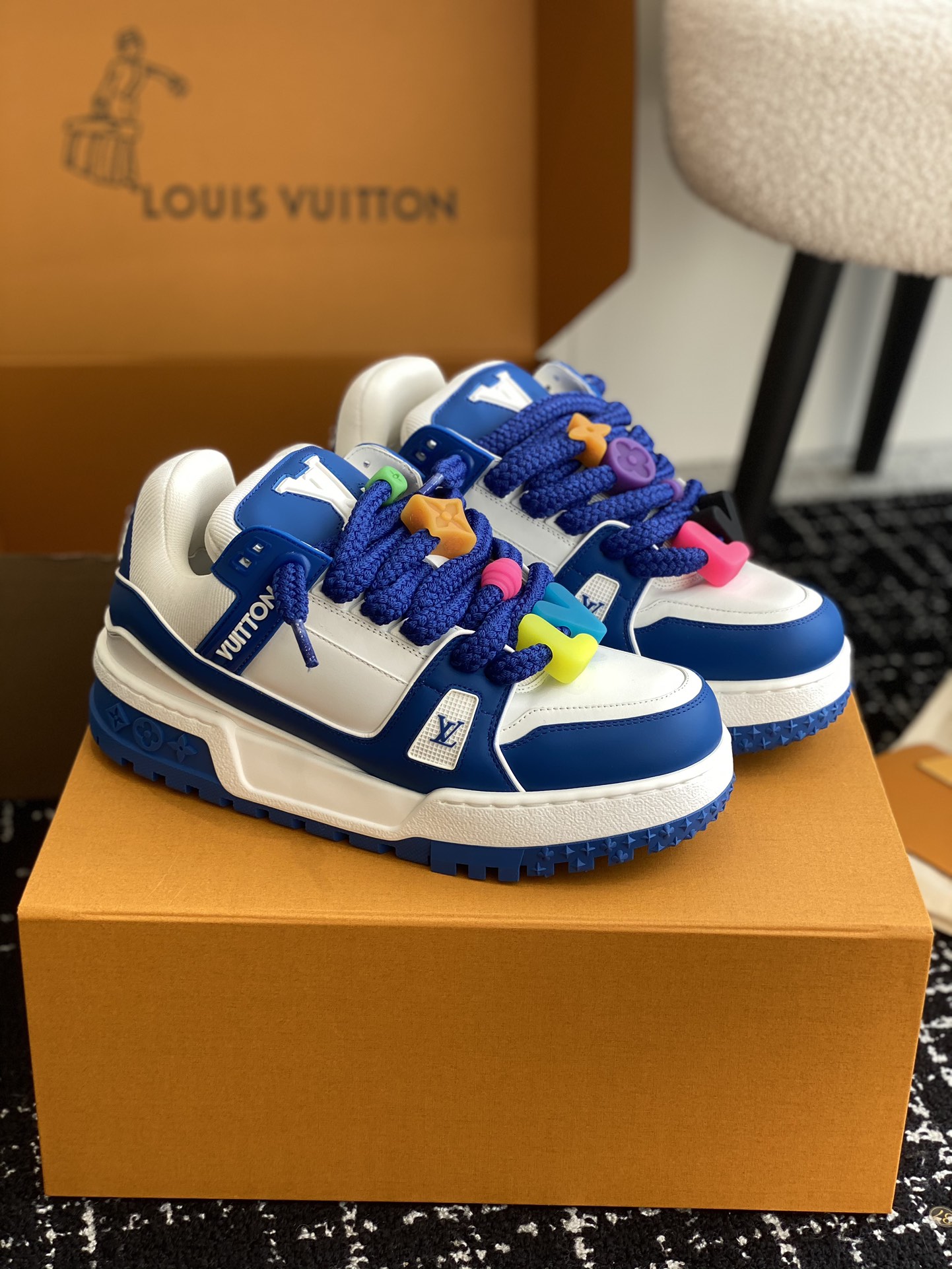 Louis Vuitton  Louis Vuitton Trainer Maxi Stylish Low-Top Sneakers -2508