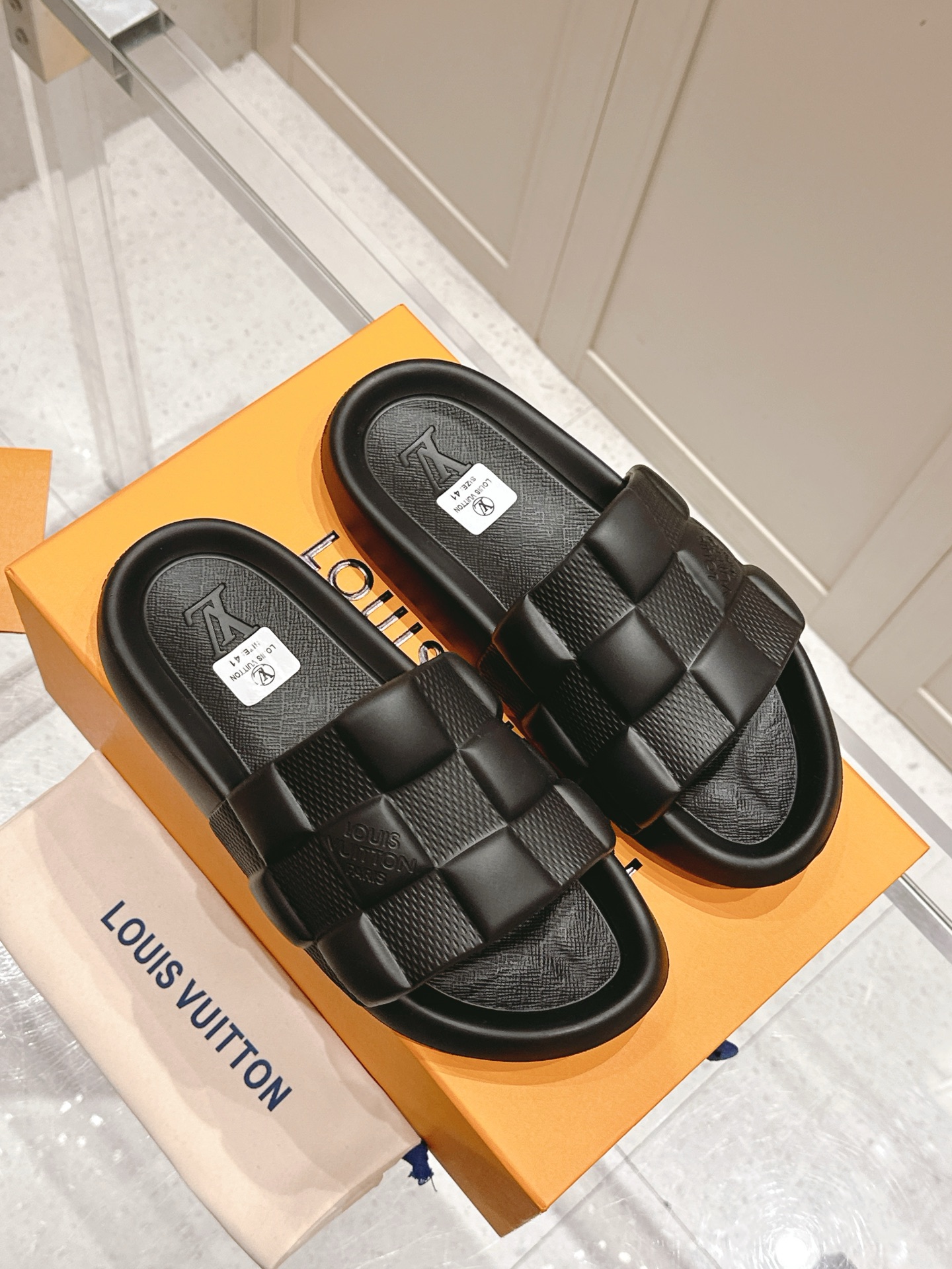 Louis Vuitton  LOUIS VUITTON WATERFRONT MULES