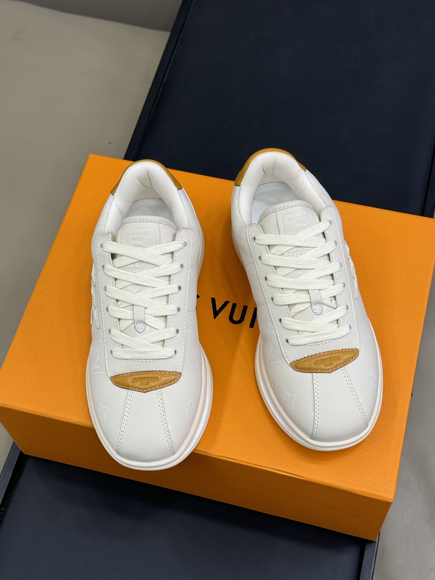 Louis Vuitton LV BUTTERSOFT Sneaker beige - Shoes | Louis Vuitton